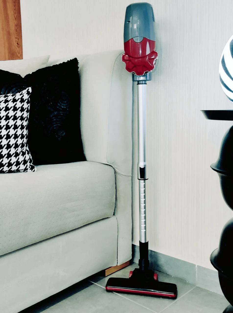 Kraft line Aspirateur 4 en 1 à main 2500W, tube d'aspiration en aluminium, technologie sans sac cyclonique
