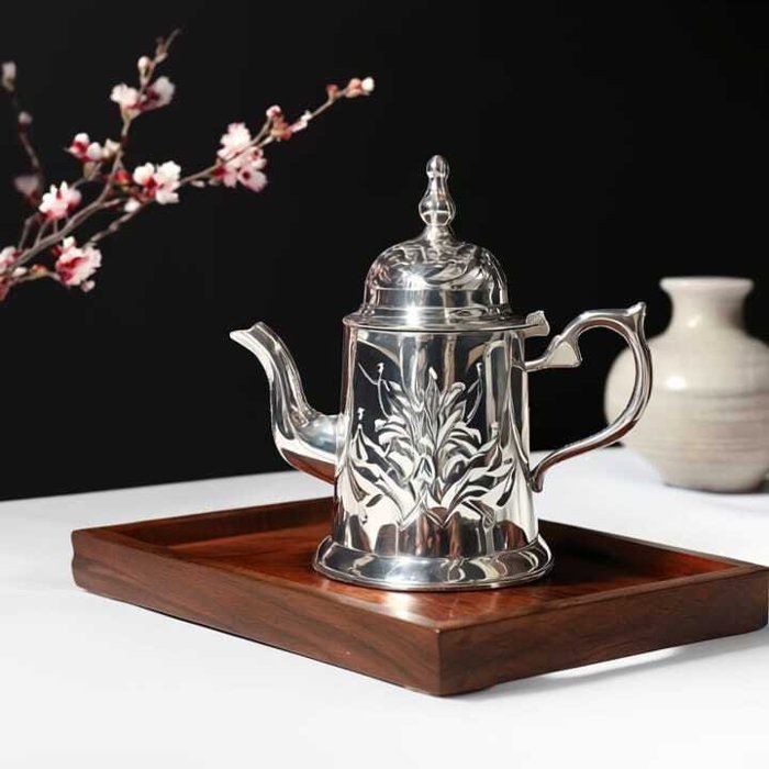 Théière marocaine en argenté – artisanat traditionnel de Fès 1.5 L