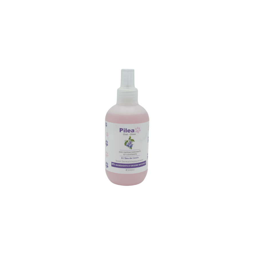 Eau Rafraîchissante et Coiffante 300ml Pour Chien et Chat à L’Eau de Cassis Bio