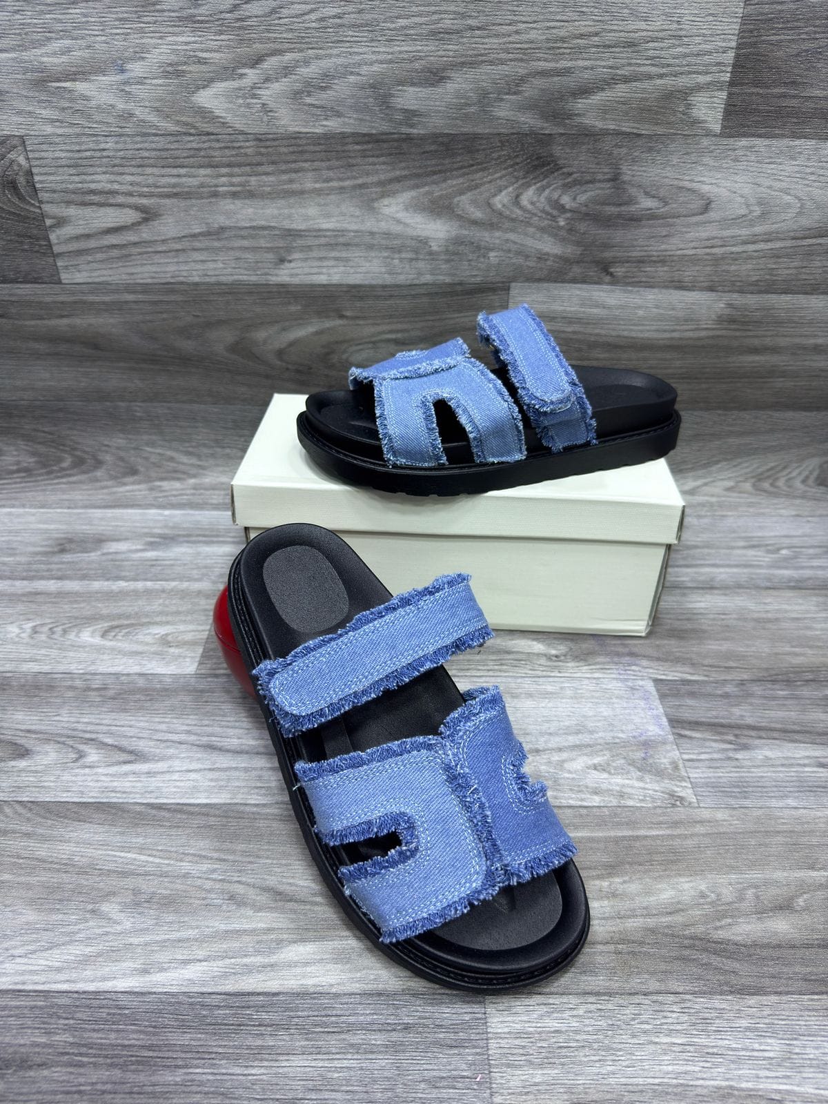 Mules femme en jean déchiré