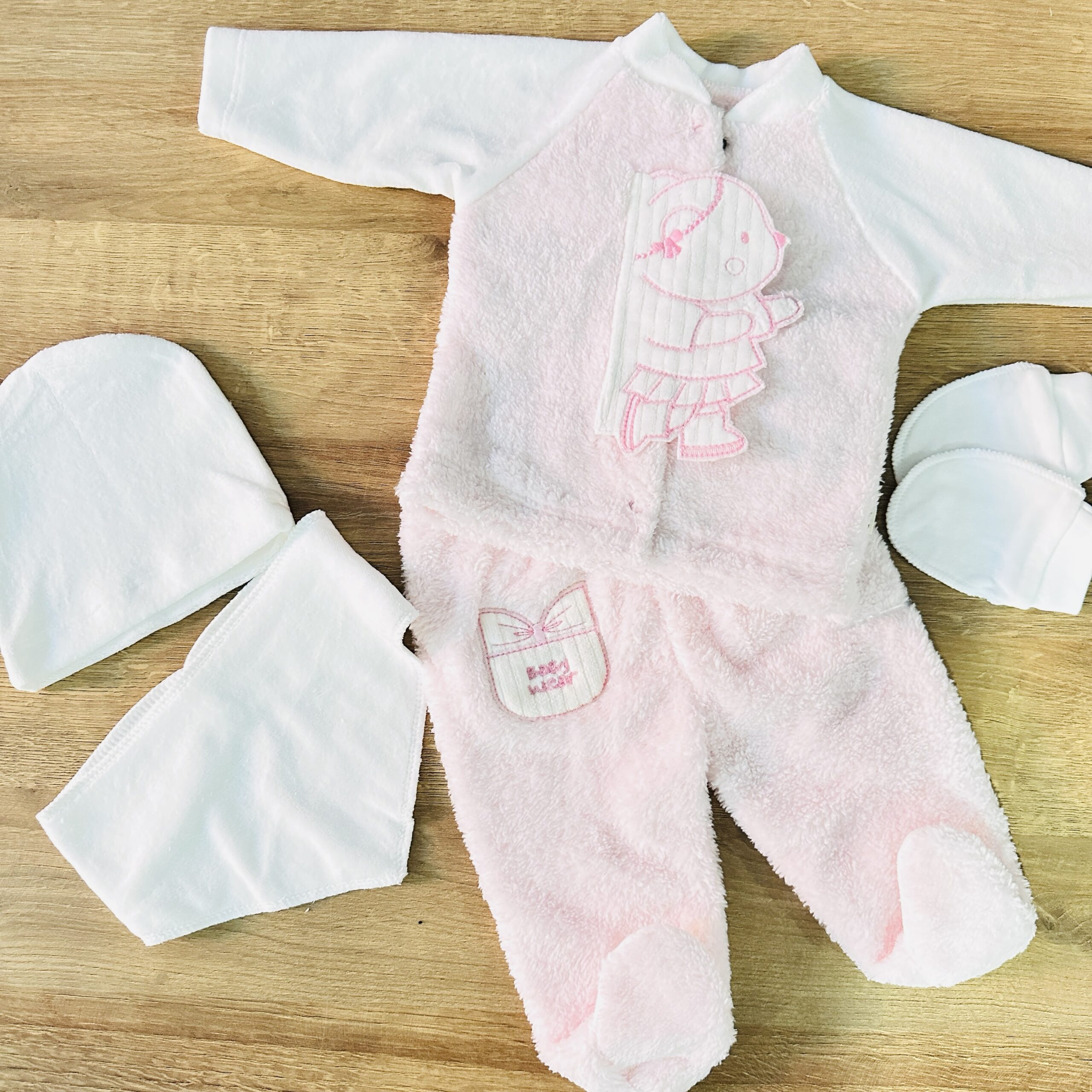 Tenue naissance 5 pièces rose 0-3mois
